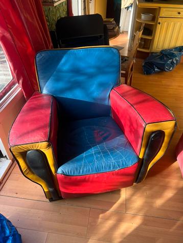 GRATIS Stoel / fauteuil - moet zsm weg beschikbaar voor biedingen