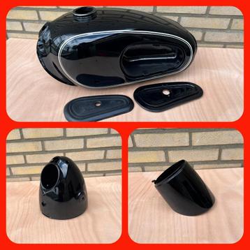 030. BMW Benzinetank / Koplamphuis / Achterlicht 1958 / 1969 beschikbaar voor biedingen