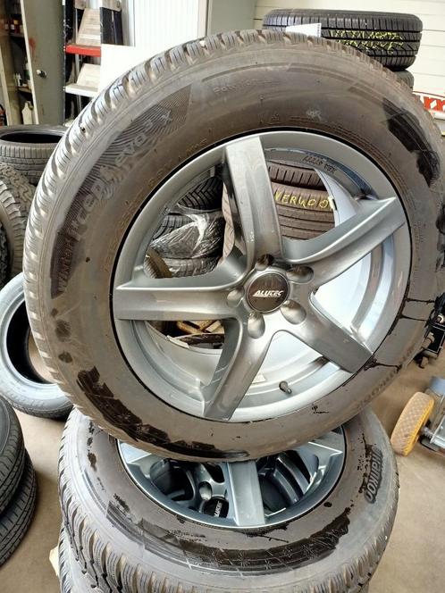 Velgen Peugeot 5008 3008 en nog diverse modellen, Auto-onderdelen, Banden en Velgen, Banden en Velgen, Winterbanden, 17 inch, 215 mm