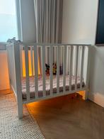 Bobita box wit te koop - goede staat, Kinderen en Baby's, Boxen, Ophalen, Gebruikt, In hoogte verstelbaar