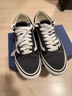 Vans Premium Old Skool | Grey sz 42, Kleding | Heren, Schoenen, Zwart, Ophalen of Verzenden, Vans, Sneakers of Gympen