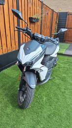 Kymco Super 8 R | nov. 2023 | Zeer nette staat, Fietsen en Brommers, Scooters | Kymco, Ophalen, Maximaal 45 km/u, Zo goed als nieuw