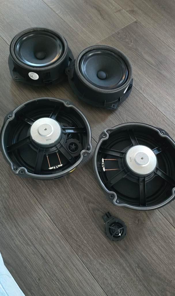 Audi Q3 audio set (2024), Auto diversen, Autospeakers, Zo goed als nieuw, Ophalen of Verzenden