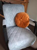 Mooie stoel, Ophalen, Zo goed als nieuw, Eén