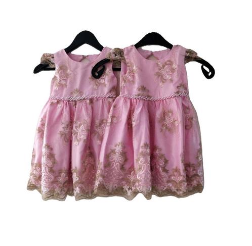 2 feestelijke jurkjes Roze, Kinderen en Baby's, Kinderkleding | Maat 92, Gebruikt, Meisje, Jurk of Rok, Ophalen of Verzenden