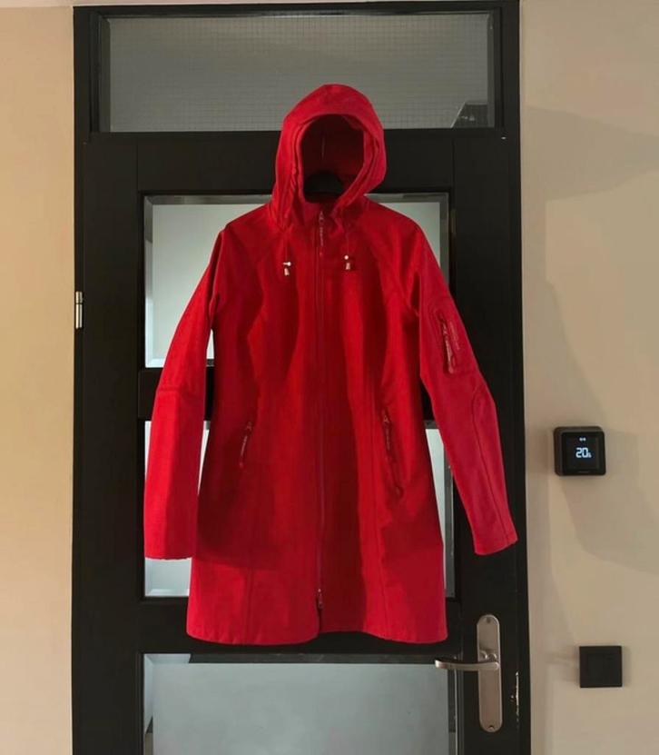 Ilse Jacobsen Softshell Regenjas - Maat 40 - Fire Rood, Kleding | Dames, Jassen | Zomer, Zo goed als nieuw, Maat 38/40 (M), Rood