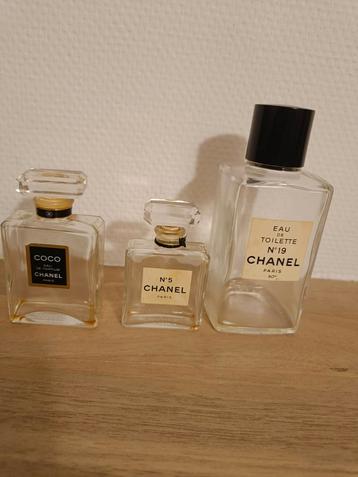 Vintage Chanel Parfumflesjes - collector items beschikbaar voor biedingen