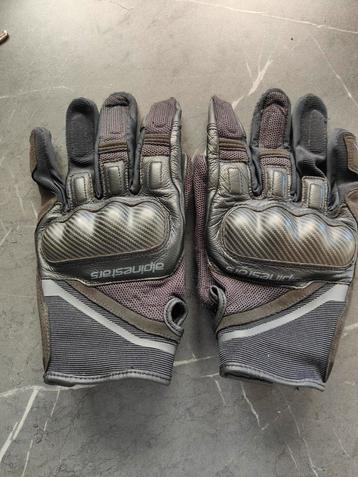 Alpinestar chrome gloves  beschikbaar voor biedingen