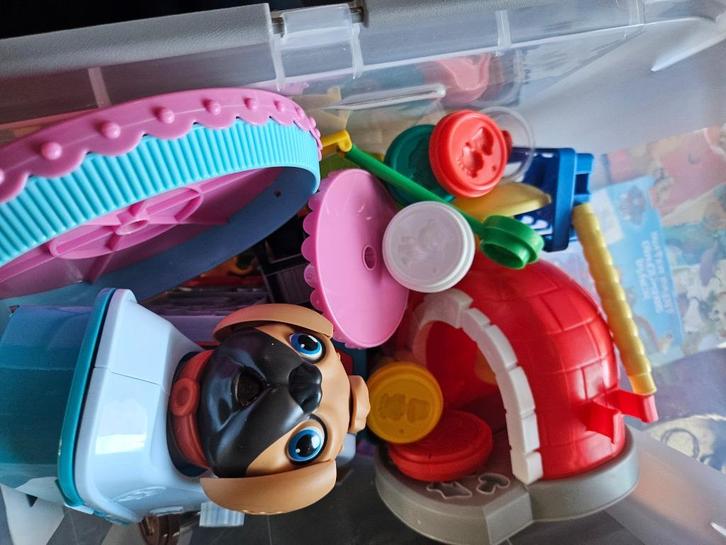 Heel veel klei speelgoed, Kinderen en Baby's, Speelgoed | Educatief en Creatief, Zo goed als nieuw, Ophalen of Verzenden