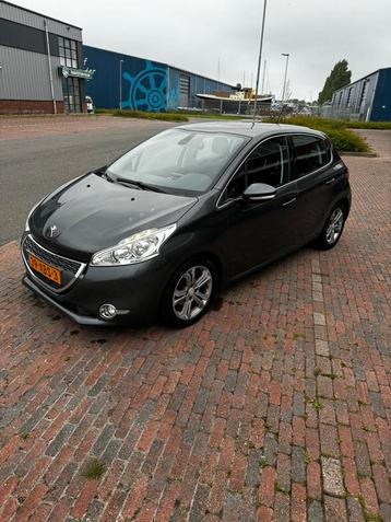 Peugeot 208 1.4 VTI 70KW/95PK 5-D 2012 Grijs beschikbaar voor biedingen