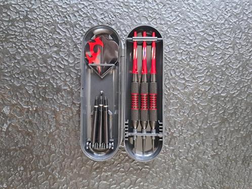 22g Dartset – 3 Stuks – IJzer & Aluminium – Rood/Zwart, Sport en Fitness, Darts, Nieuw, Pijlen, Ophalen of Verzenden