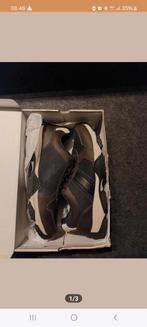 sport schoenen  maat 46, Ophalen of Verzenden, Zo goed als nieuw, Sportschoenen