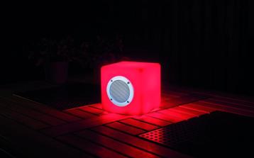 RGB-LED Speaker waterdicht ip68 oplaadbaar netvoeding beschikbaar voor biedingen