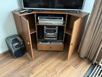 Tv Hoekkast met Opbergruimte beschikbaar voor biedingen