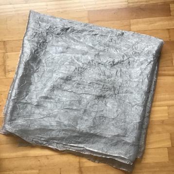 Zilver Voile Stof, circa 10 meter beschikbaar voor biedingen