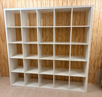 IKEA KALLAX Open kast wit 182x182 25 vakken beschikbaar voor biedingen