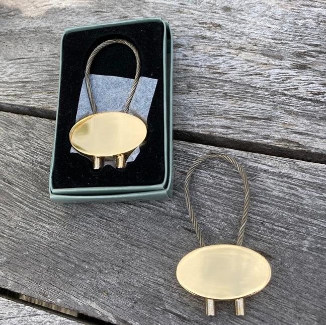 SLEUTELHANGER GOUD NIEUW, Verzamelen, Sleutelhangers, Nieuw, Overige typen, Ophalen of Verzenden