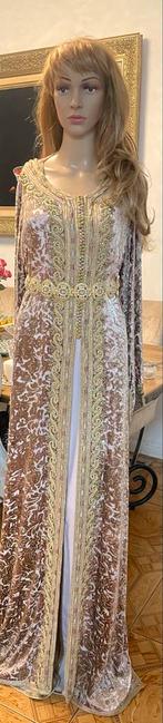 Paspop, Kleding | Dames, Maat 38/40 (M), Beige, Ophalen of Verzenden, Zo goed als nieuw