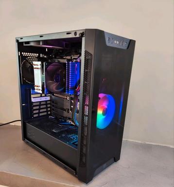 Snelle game PC - Intel i7, 12GB RAM, Windows geweldige staat beschikbaar voor biedingen