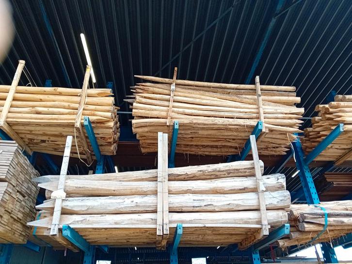 Partij rond Acacia palen rond 8/10 of 10/12 cm, Computers en Software, Apple Macbooks, Overige modellen, 13 inch, Onbekend, Ophalen