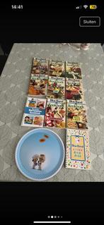 Complete serie kookboekjes Blue Band €15 inc pannenkoekbord, Ophalen of Verzenden, Gelezen