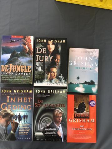 Veel boeken om uit te kiezen beschikbaar voor biedingen
