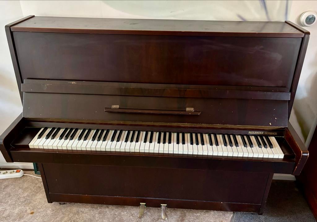 Gratis piano - Zelf ophalen, Muziek en Instrumenten, Piano's, Ophalen, Gebruikt, Bruin, Piano