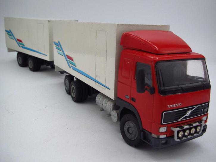 Conrad - Volvo FH12 Combi met wipkar 1:50, Hobby en Vrije tijd, Modelauto's | 1:50, Gebruikt, Bus of Vrachtwagen, Conrad, Ophalen of Verzenden