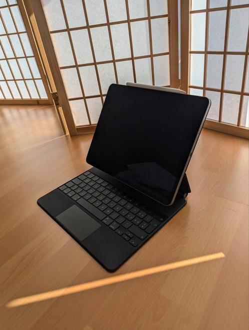 Ongebruikte apple Ipad pro 12.9. Apple pen en magic keyboard, Computers en Software, Apple iPads, Zo goed als nieuw, Apple iPad