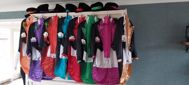 Loopgroep carnaval goochelaars 8 personen, Kleding | Dames, Carnavalskleding en Feestkleding, Gedragen, Kleding, Carnaval, Maat 42/44 (L)