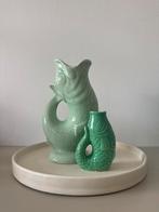 Set mintgroen waterkan vaas vis - nieuw, Aardewerk of Porselein, Nieuw, Ophalen of Verzenden, Minder dan 50 cm
