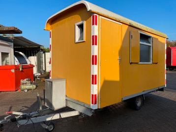 Snelverkeer schaftwagen met berging en toilet  beschikbaar voor biedingen