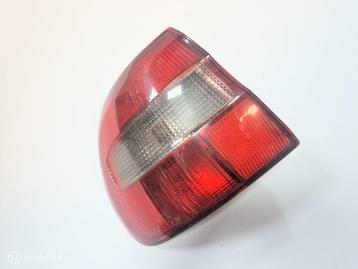 Achterlicht links Volvo V40 I -2004 30621887 beschikbaar voor biedingen