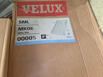3 x Velux MK 06 rolluik electrisch per stuk 200,00/3=500,00 beschikbaar voor biedingen