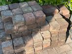 Gemiddeld 8m2 betonklinkers, Tuin en Terras, Ophalen, Gebruikt, Beton, Klinkers