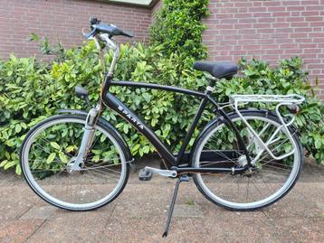 Fijne en goede herenfiets. Frame 57 cm. Zwart. Nieuwe prijs. beschikbaar voor biedingen