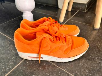 Oranje Nike Air Max 1 Kingsday beschikbaar voor biedingen