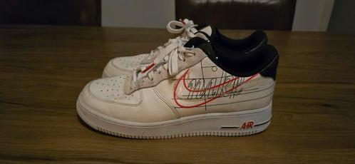 Nike Air Force 1 Low Script Swoosh Pack Maat 43, Kleding | Heren, Schoenen, Zo goed als nieuw, Sneakers of Gympen, Wit, Ophalen of Verzenden