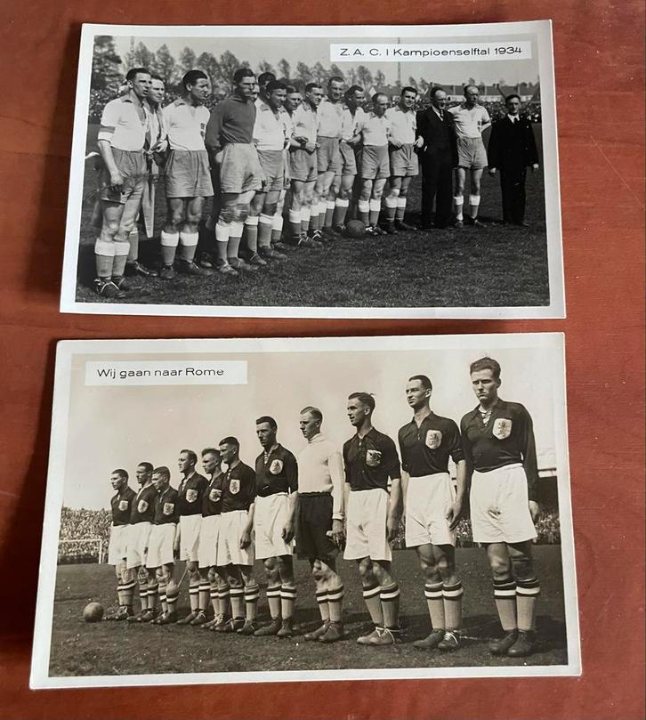 Oude voetbal elftal kaarten. Prentkaarten. jaren 30, Verzamelen, Sportartikelen en Voetbal, Gebruikt, Overige binnenlandse clubs