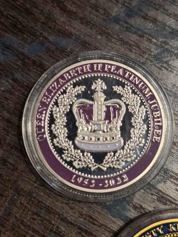 Queen Elizabeth II Platinum Jubilee Munt, Postzegels en Munten, Munten | Europa | Niet-Euromunten, Losse munt, Overige landen