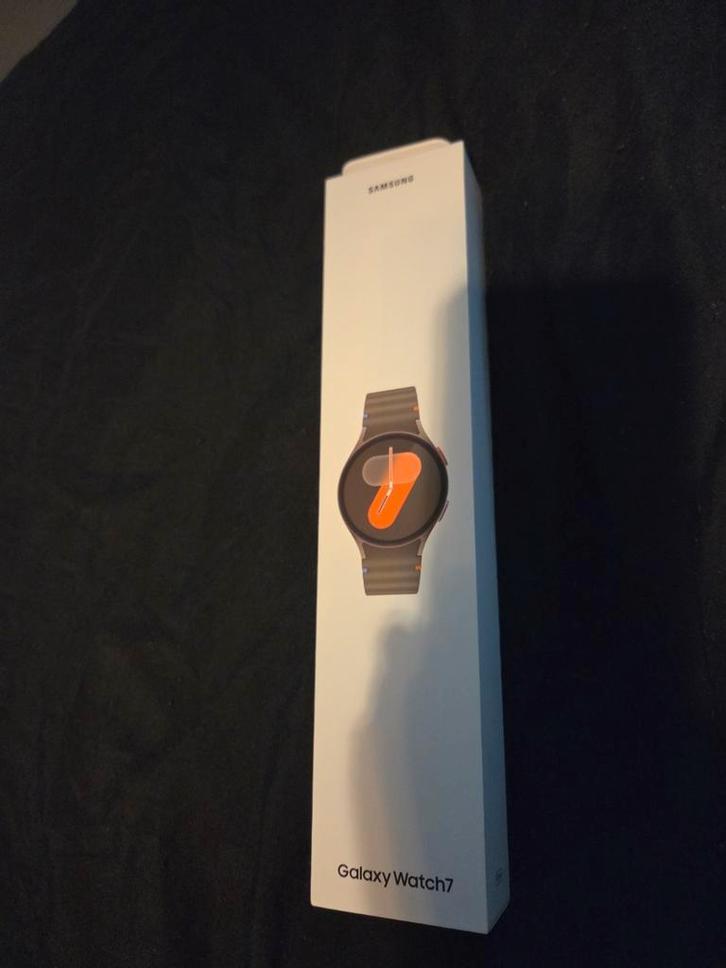 Nieuw in doos: Samsung Galaxy Watch 7, Sieraden, Tassen en Uiterlijk, Smartwatches, Nieuw, Android, Groen, Ophalen of Verzenden