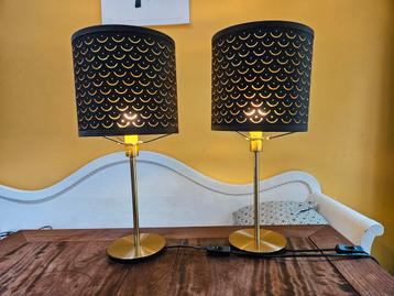 2x IKEA zwarte tafellampen – goede staat beschikbaar voor biedingen