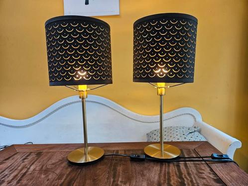 2x IKEA zwarte tafellampen – goede staat, Huis en Inrichting, Lampen | Tafellampen, Zo goed als nieuw, Minder dan 50 cm, Ophalen of Verzenden