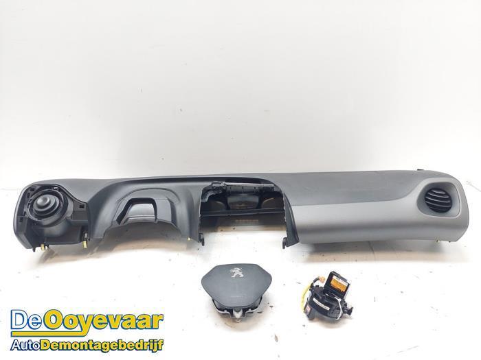 Airbag set + dashboard van een Peugeot 108 (108 14-), Auto-onderdelen, Overige Auto-onderdelen, Peugeot, Gebruikt, 3 maanden garantie