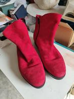 Rode suède laarsjes., Kleding | Dames, Schoenen, Ophalen of Verzenden, Zo goed als nieuw, Rood, Sneakers of Gympen