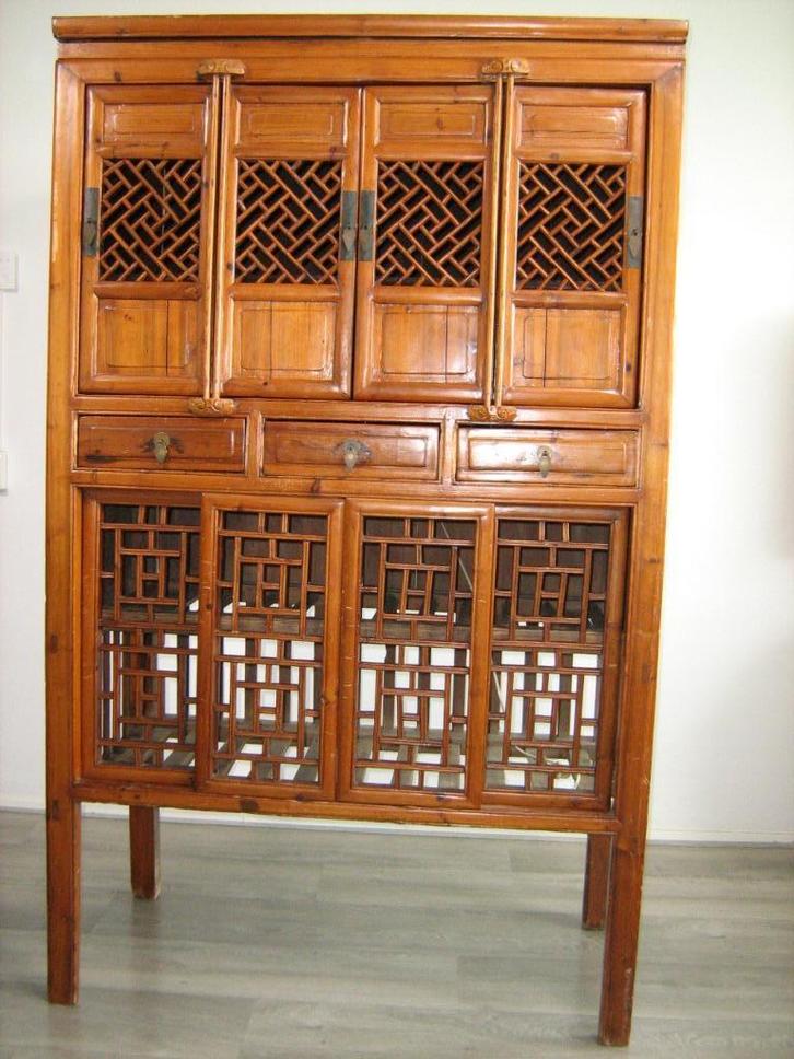 Aziatische antieke kast, van cipressen hout, Antiek en Kunst, Antiek | Meubels | Kasten, Ophalen