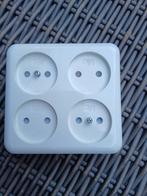 STOPCONTACT, Doe-het-zelf en Verbouw, Elektra en Kabels, Ophalen, Zo goed als nieuw, Stopcontact