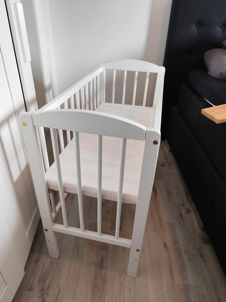 Petit Amelie aanschuifwieg, Kinderen en Baby's, Babywiegjes en Ledikanten, Gebruikt, Wieg, Ophalen