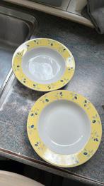 2x Royal Doulton Blueberry soep borden/diepe borden, Ophalen of Verzenden, Zo goed als nieuw, Overige stijlen, Bord(en)