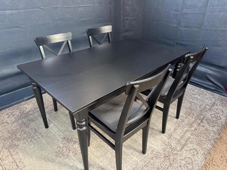 Zwarte Houten Eettafel (uitschuifbaar)met 4 Stoelen, Huis en Inrichting, Tafels | Eettafels, Gebruikt, 50 tot 100 cm, Rechthoekig